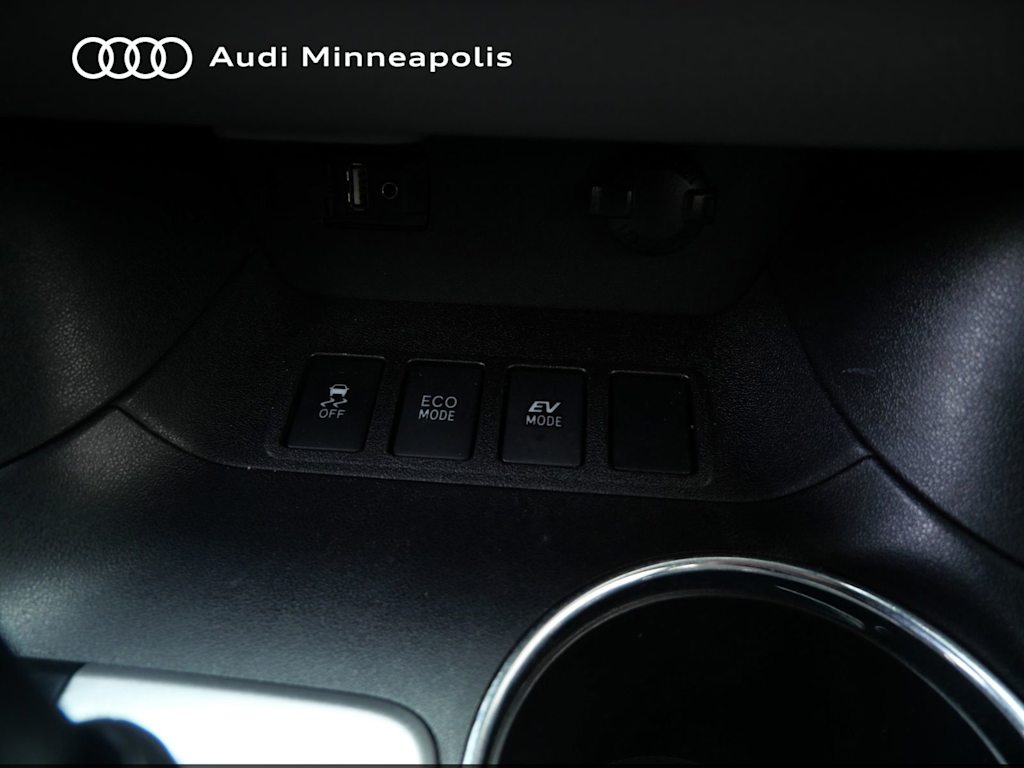 Thumbnail: 2016 Toyota Highlander - 26