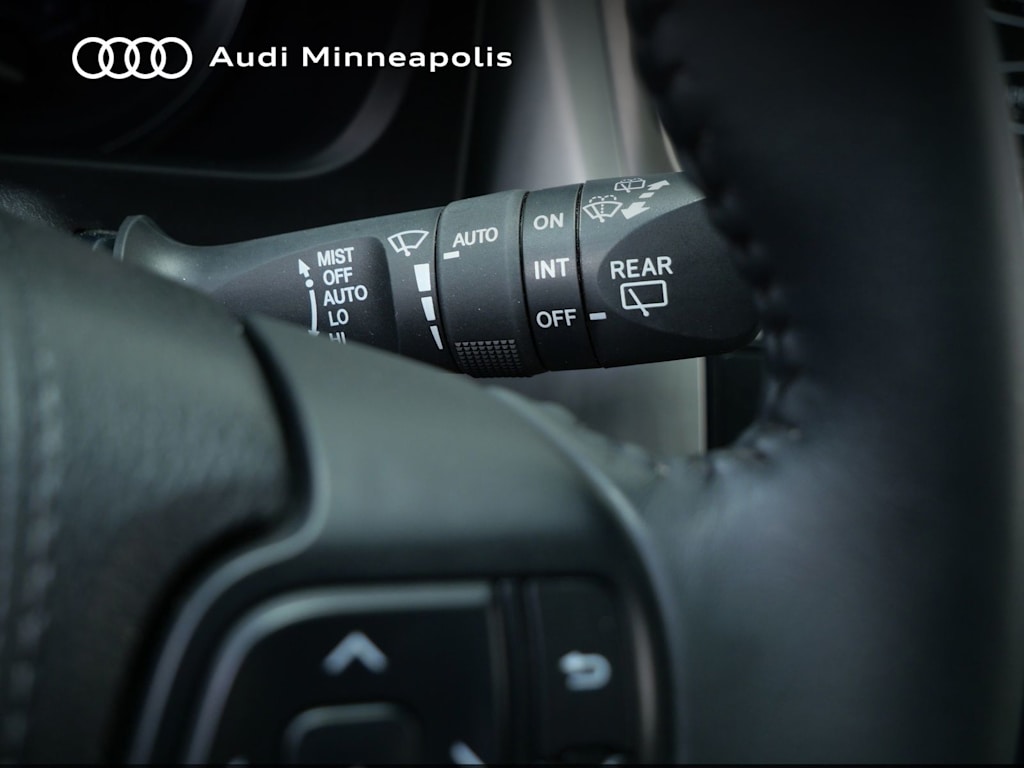 Thumbnail: 2016 Toyota Highlander - 23