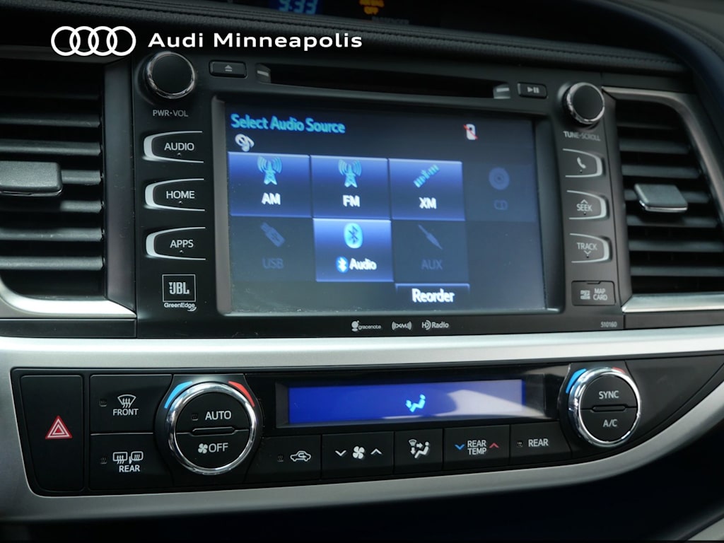 Thumbnail: 2016 Toyota Highlander - 8