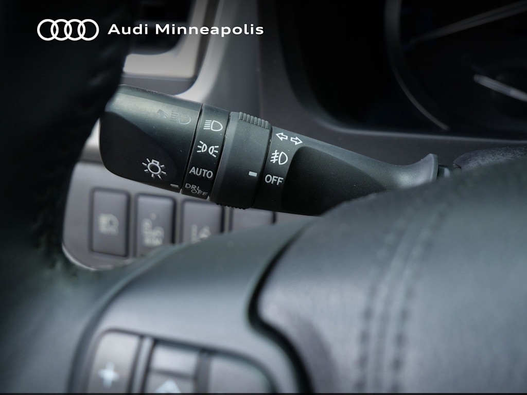 Thumbnail: 2016 Toyota Highlander - 22