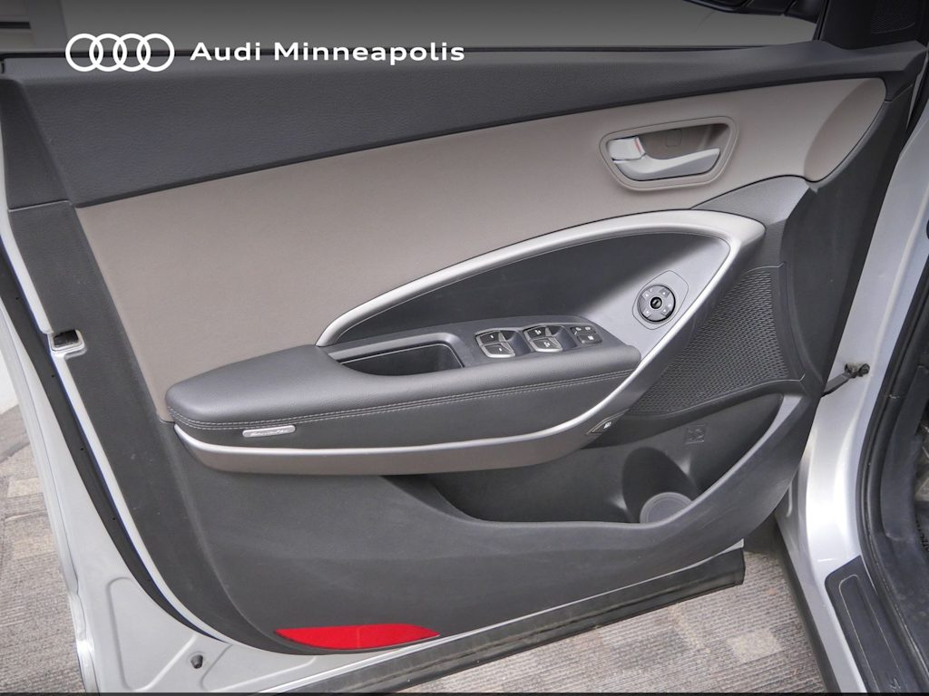Thumbnail: 2017 Hyundai Santa Fe - 15