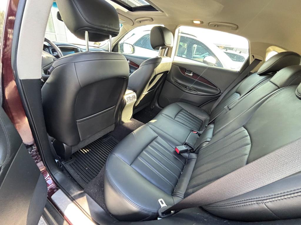 Thumbnail: 2016 INFINITI QX50 - 6