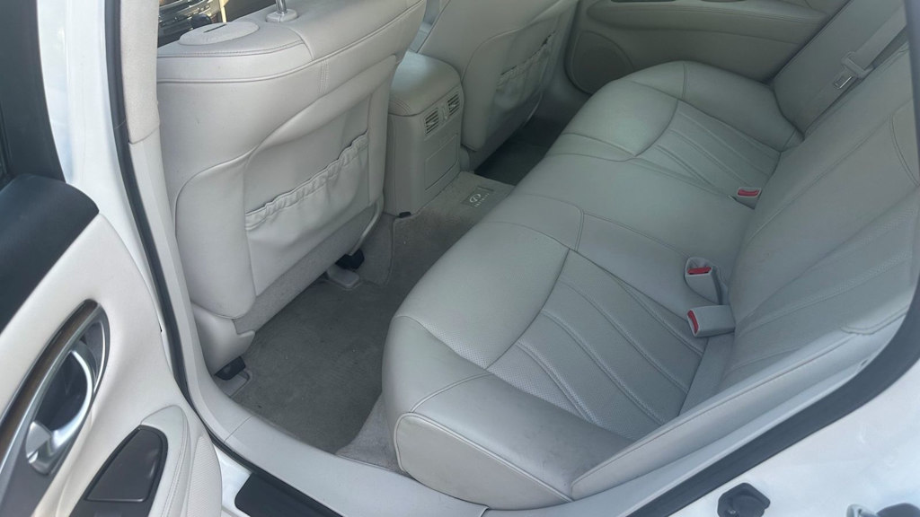 Thumbnail: 2012 INFINITI M37 - 5