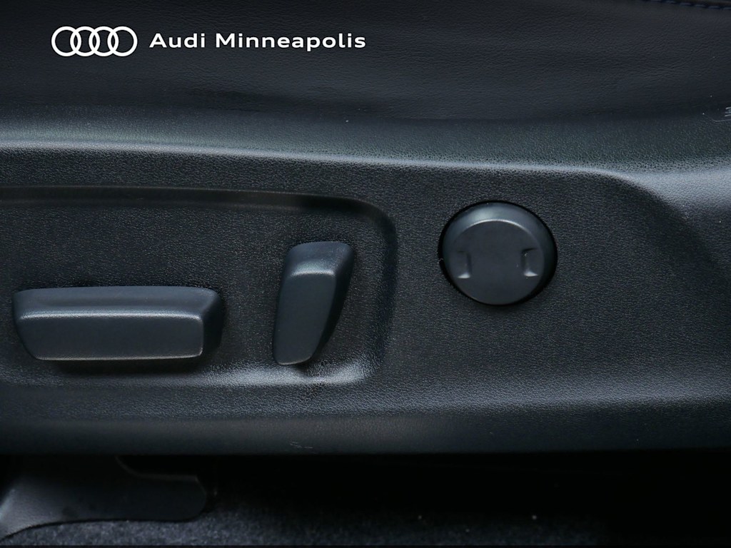 Thumbnail: 2022 Lexus RX - 16