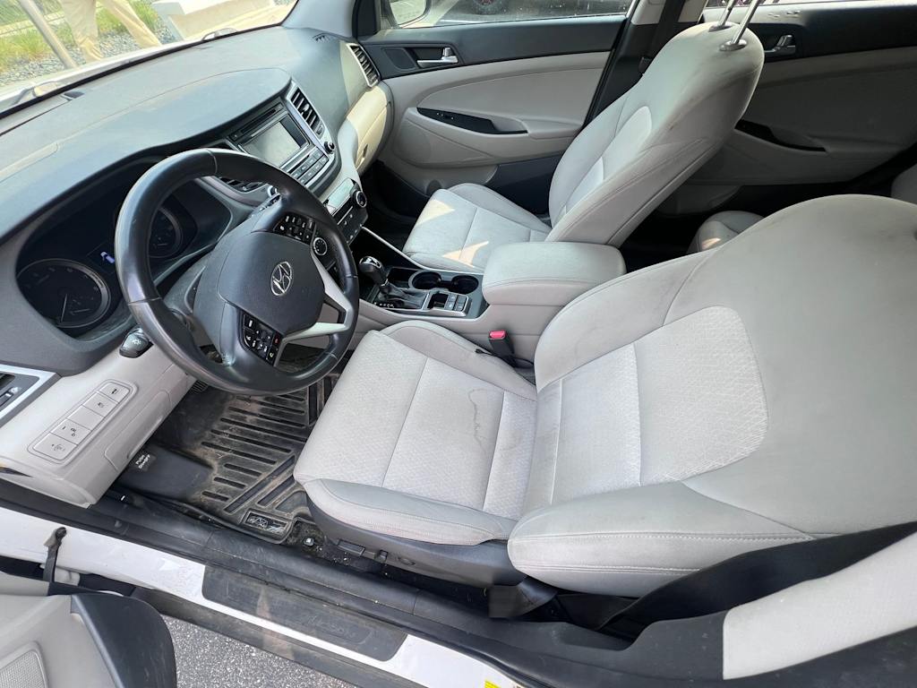 Thumbnail: 2017 Hyundai Tucson - 4