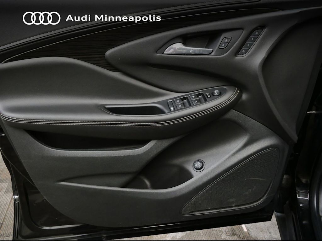Thumbnail: 2017 Buick Envision - 15
