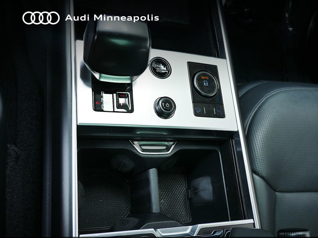 Thumbnail: 2023 Land Rover Range Rover - 19