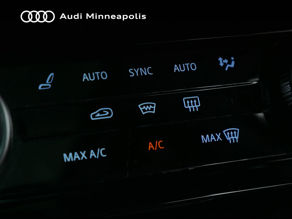 Thumbnail: 2023 Land Rover Range Rover - 25