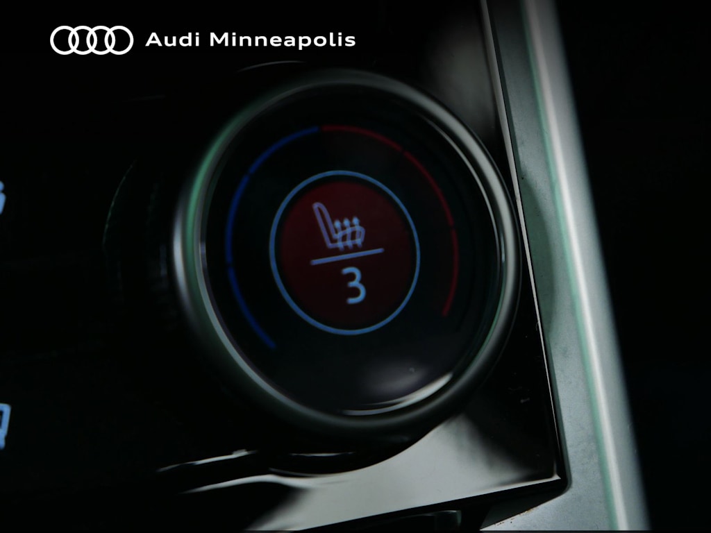 Thumbnail: 2023 Land Rover Range Rover - 22