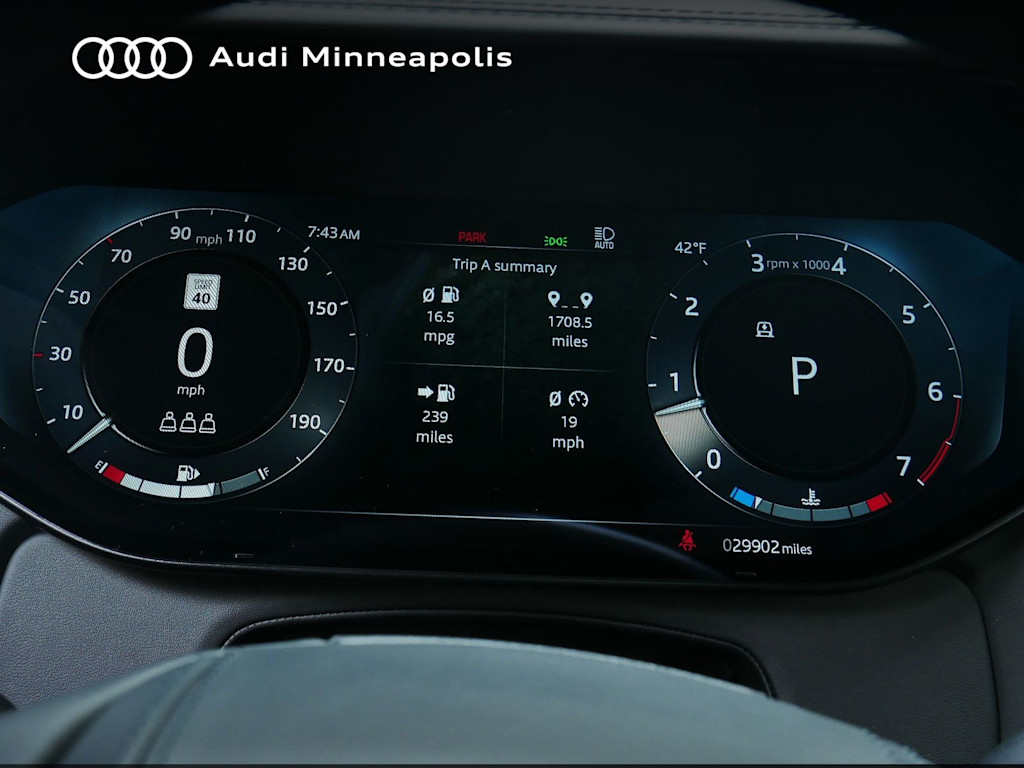 Thumbnail: 2023 Land Rover Range Rover - 21