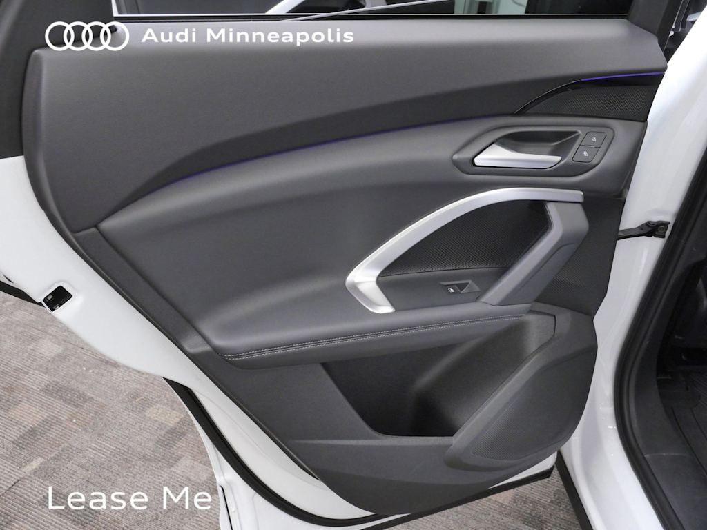 Thumbnail: 2025 Audi Q5 - 19