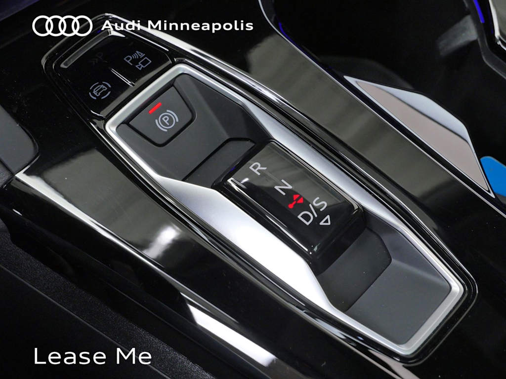 Thumbnail: 2025 Audi Q5 - 10