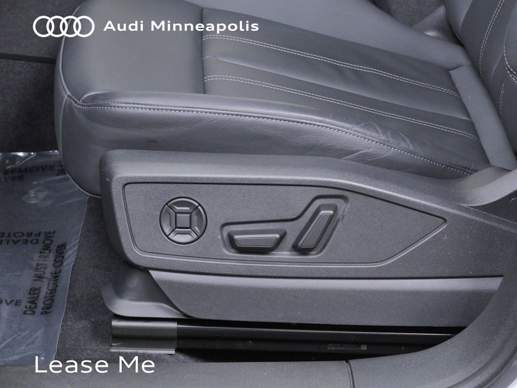Thumbnail: 2025 Audi Q5 - 18