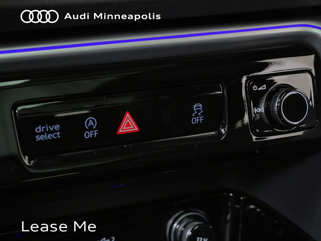 Thumbnail: 2025 Audi Q5 - 27