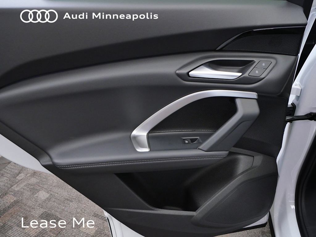 Thumbnail: 2025 Audi Q5 - 18