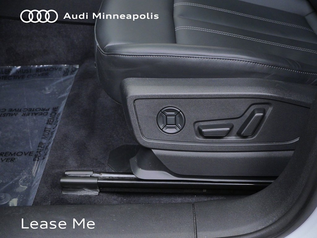 Thumbnail: 2025 Audi Q5 - 17