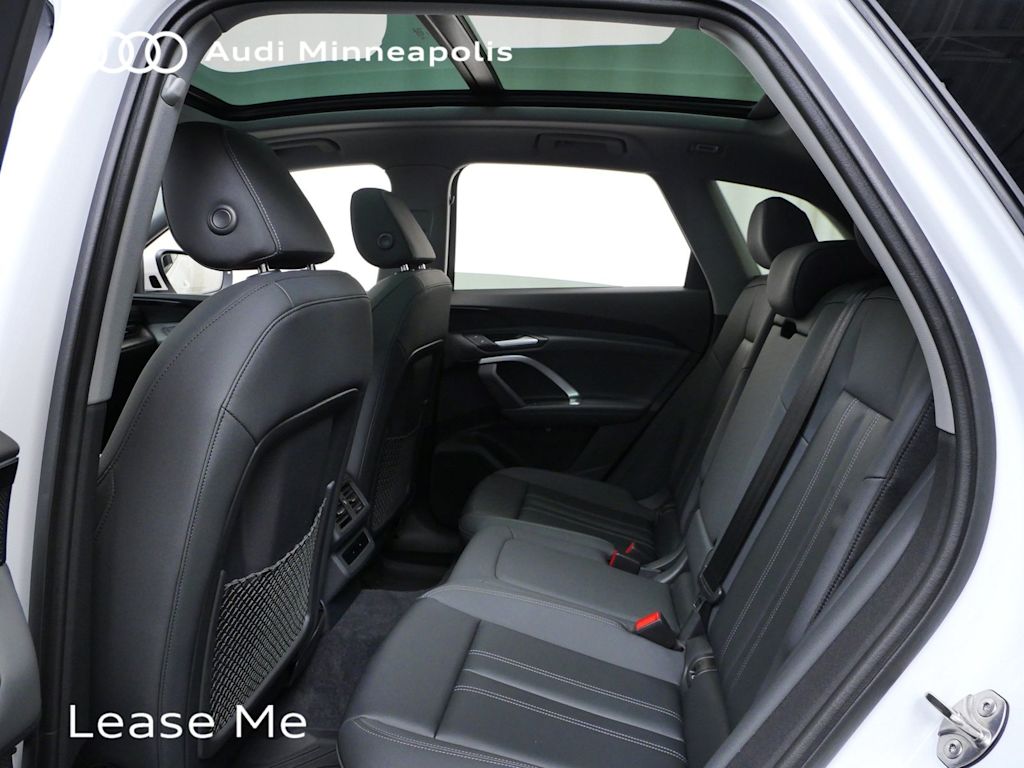 Thumbnail: 2025 Audi Q5 - 7