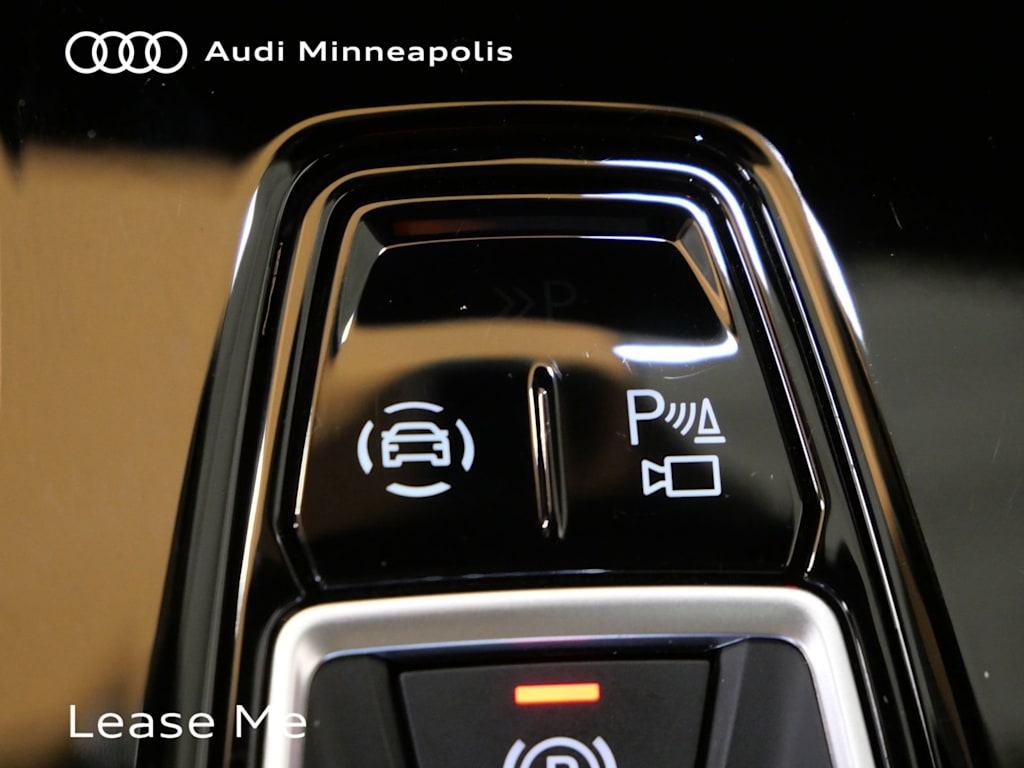 Thumbnail: 2025 Audi Q5 - 22