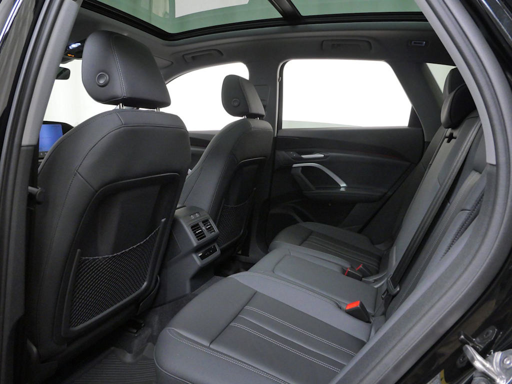 Thumbnail: 2026 Audi Q5 - 7