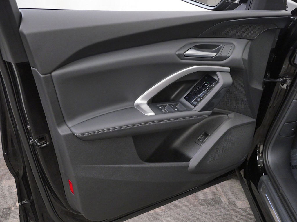 Thumbnail: 2026 Audi Q5 - 12