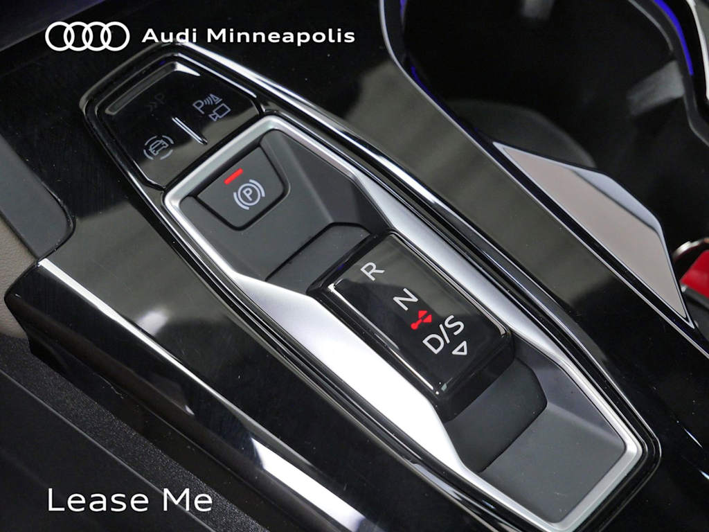 Thumbnail: 2025 Audi Q5 - 10