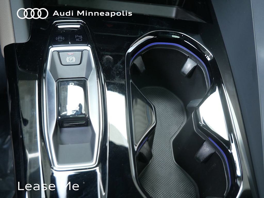 Thumbnail: 2025 Audi Q5 - 10