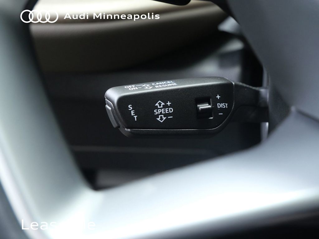 Thumbnail: 2025 Audi Q5 - 24