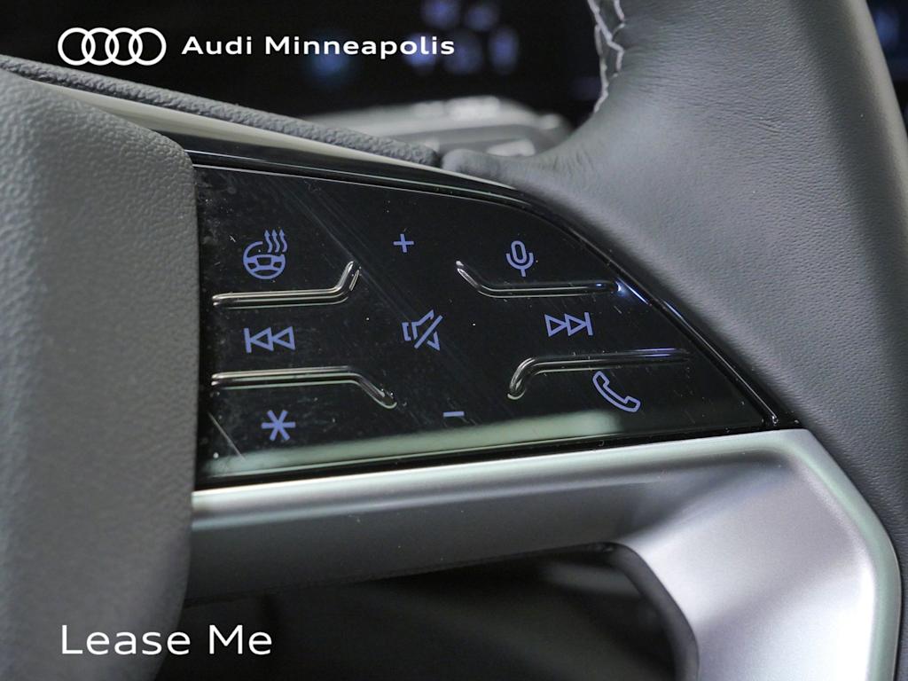 Thumbnail: 2025 Audi Q5 - 25