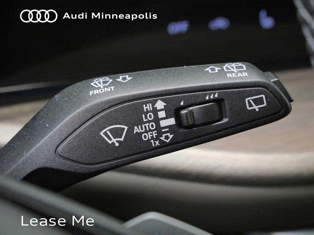 Thumbnail: 2025 Audi Q5 - 10