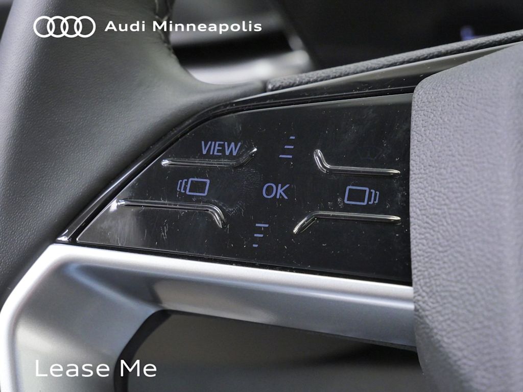 Thumbnail: 2025 Audi Q5 - 24