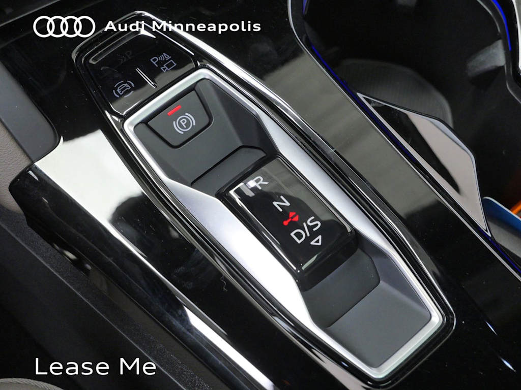 Thumbnail: 2025 Audi Q5 - 22