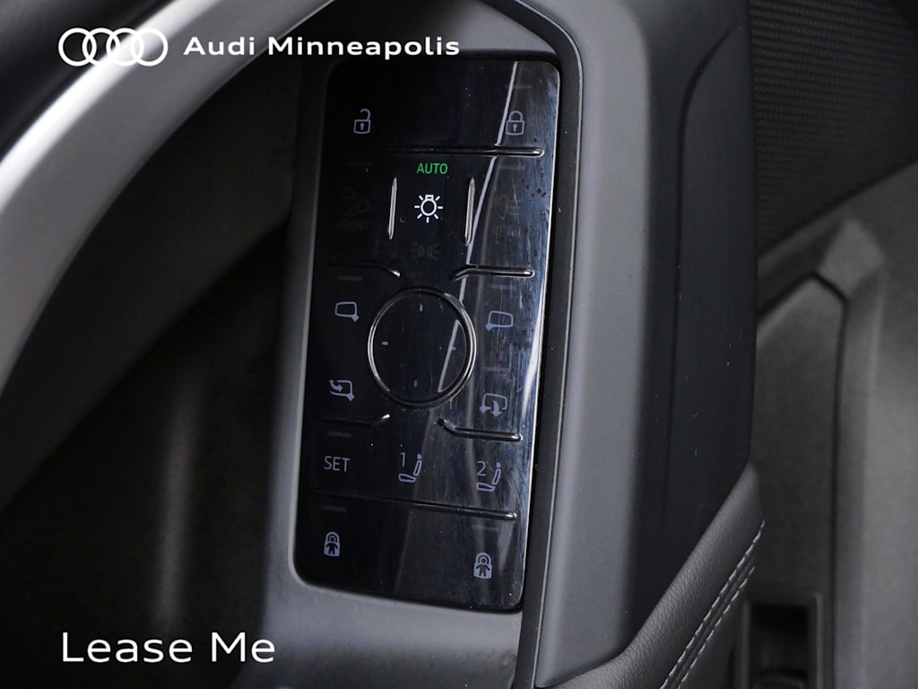 Thumbnail: 2025 Audi Q5 - 9