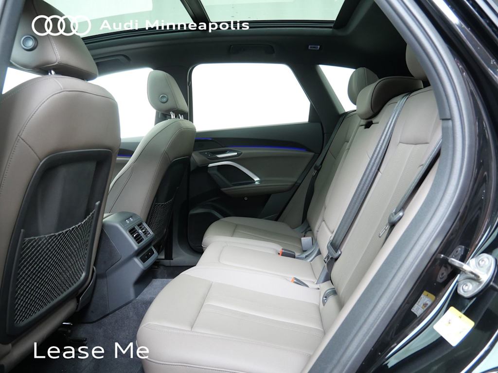 Thumbnail: 2025 Audi Q5 - 8