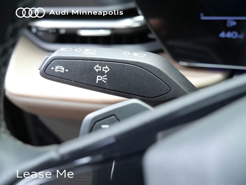 Thumbnail: 2025 Audi Q5 - 23