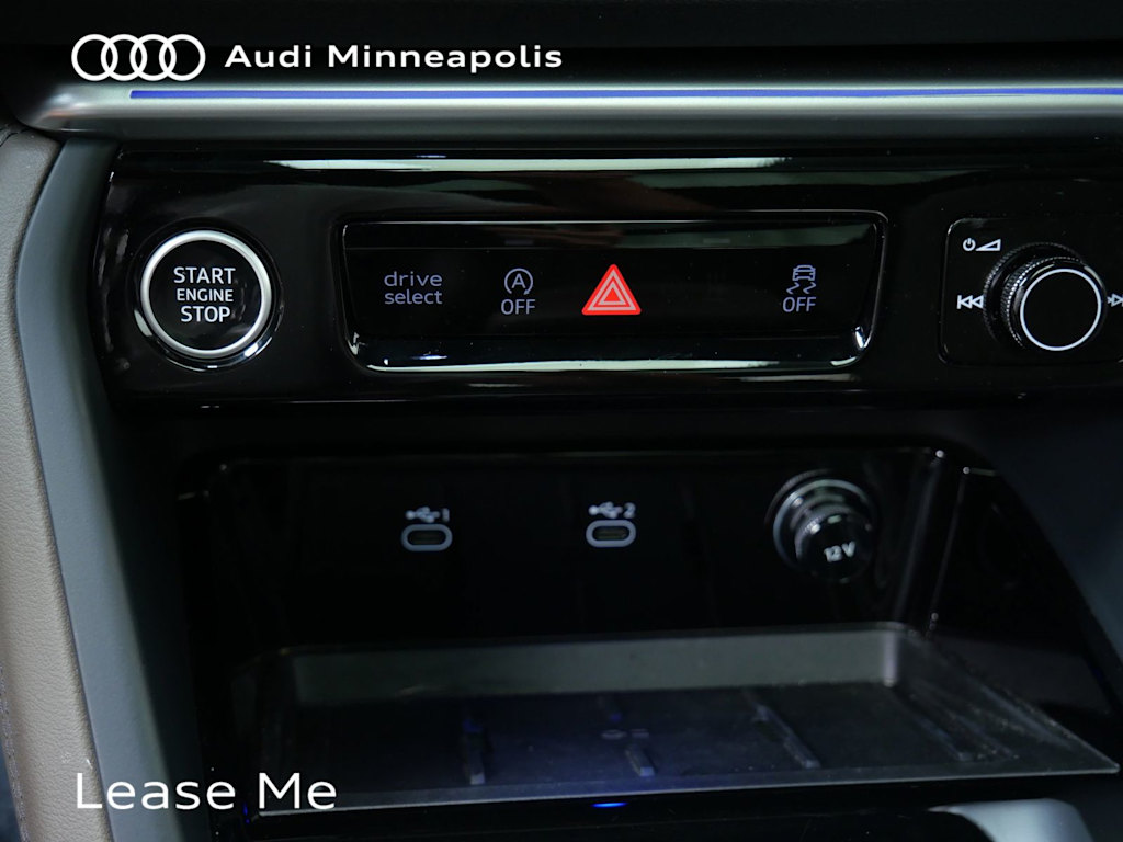 Thumbnail: 2025 Audi Q5 - 22
