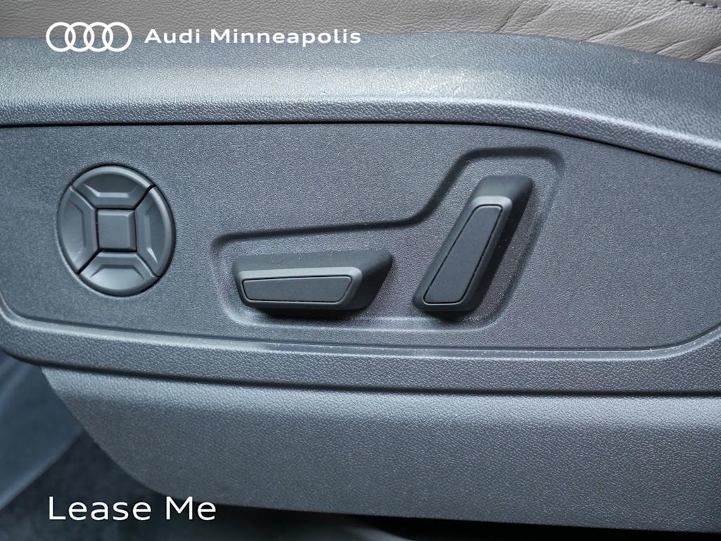 Thumbnail: 2025 Audi Q5 - 16