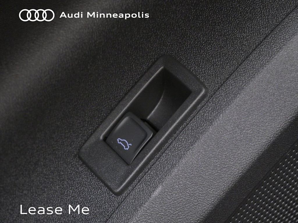 Thumbnail: 2025 Audi Q5 - 7
