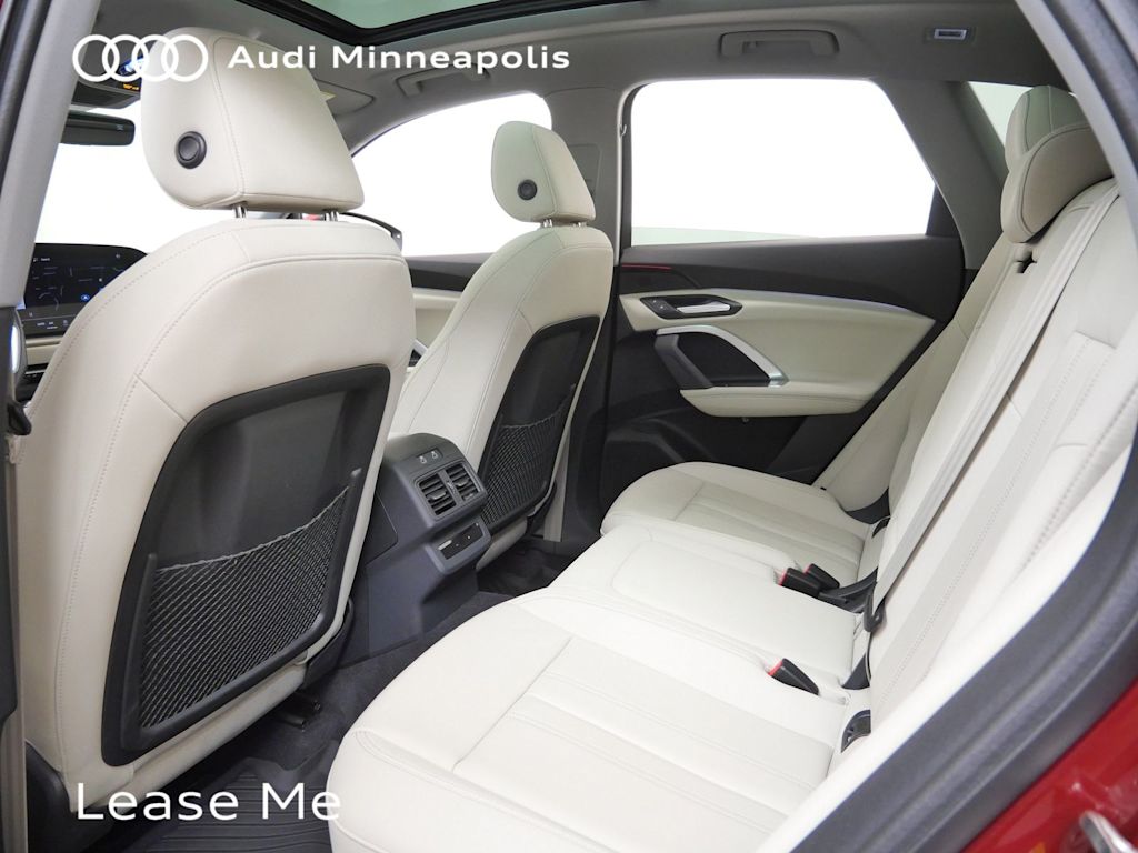 Thumbnail: 2025 Audi Q5 - 9