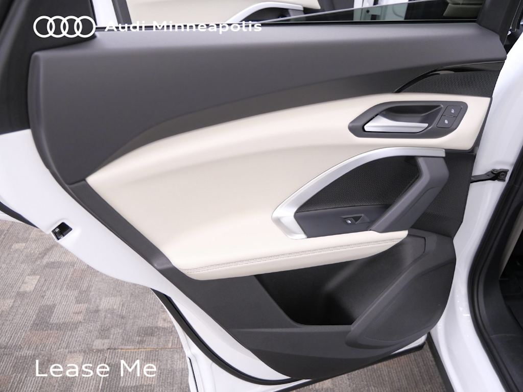 Thumbnail: 2025 Audi Q5 - 17
