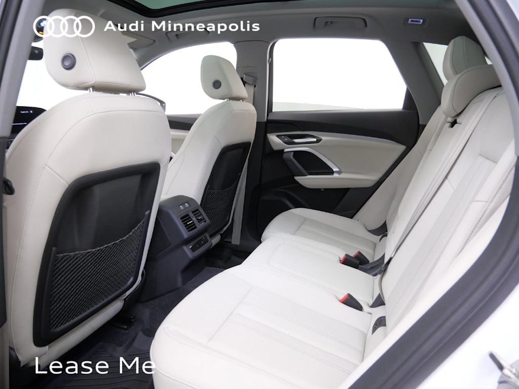 Thumbnail: 2025 Audi Q5 - 8