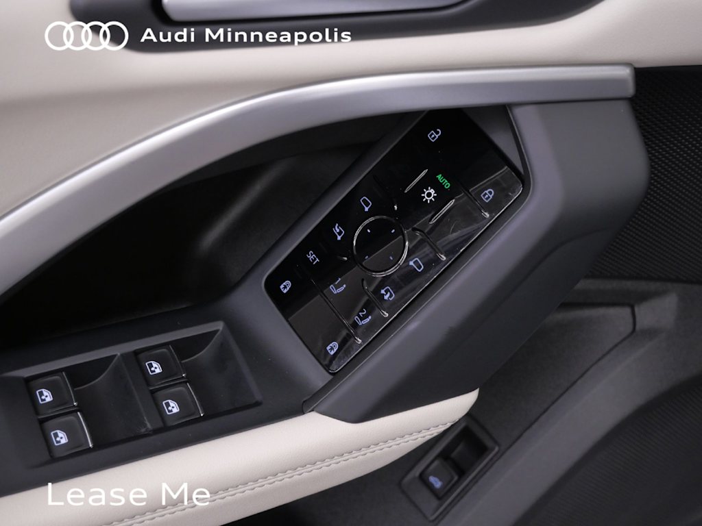 Thumbnail: 2025 Audi Q5 - 19