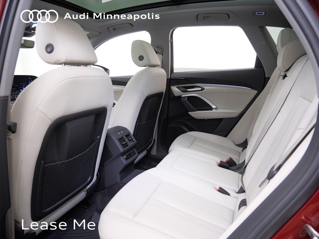 Thumbnail: 2025 Audi Q5 - 8