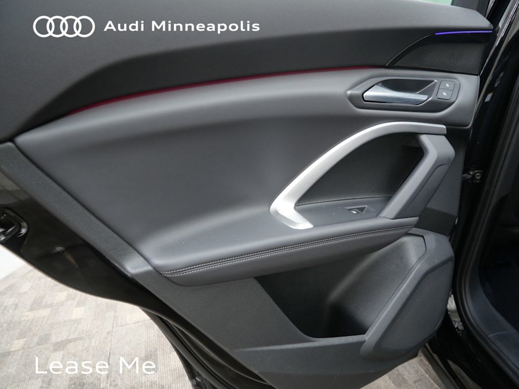 Thumbnail: 2025 Audi Q5 - 17