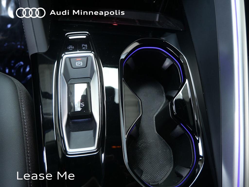 Thumbnail: 2025 Audi Q5 - 9