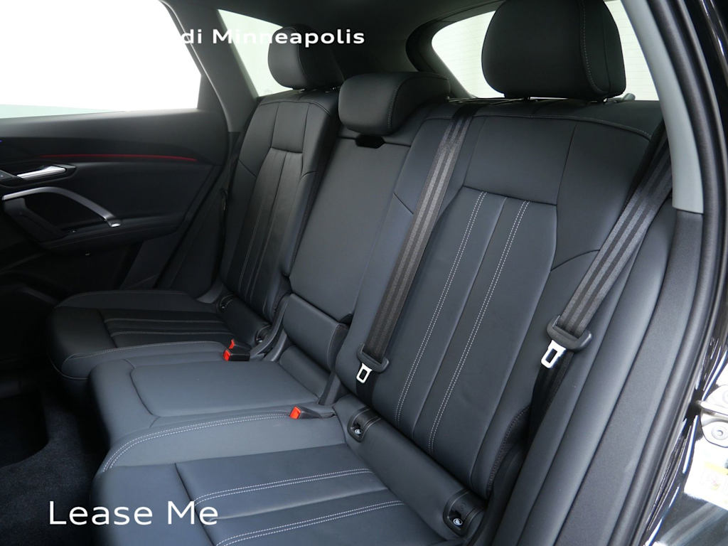 Thumbnail: 2025 Audi Q5 - 7