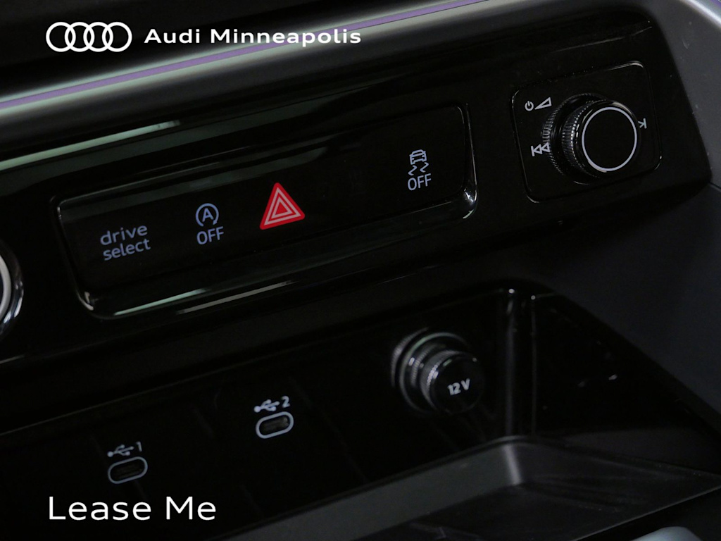 Thumbnail: 2025 Audi Q5 - 26
