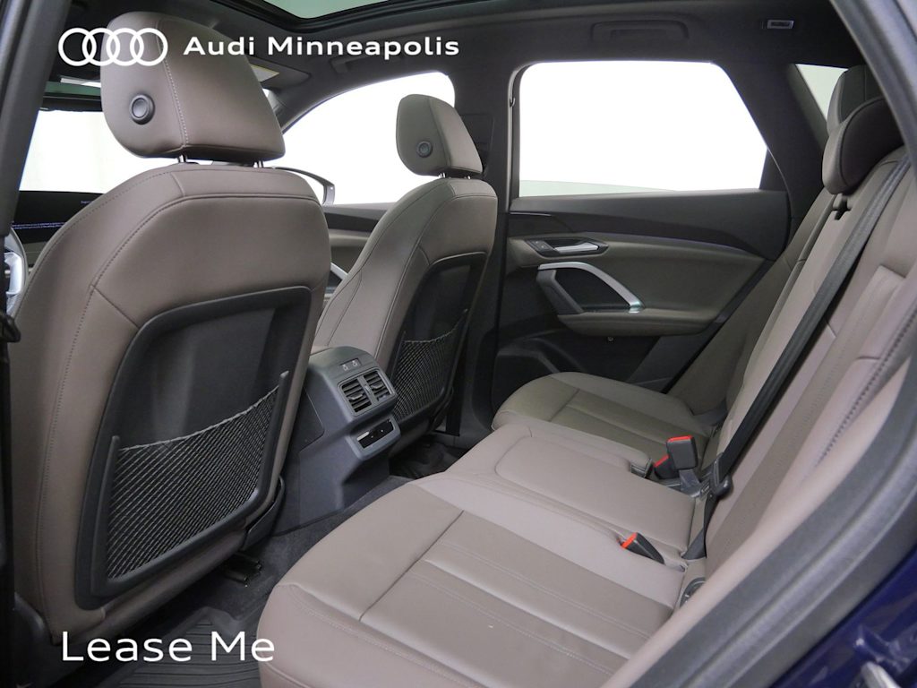 Thumbnail: 2025 Audi Q5 - 9