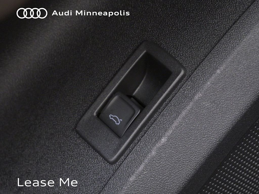 Thumbnail: 2025 Audi Q5 - 7