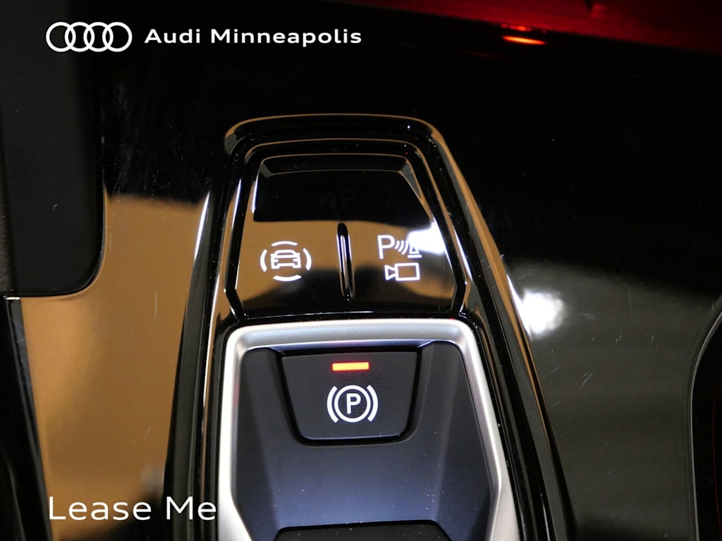 Thumbnail: 2025 Audi Q5 - 21