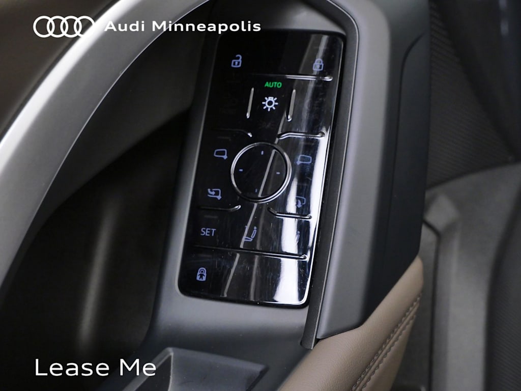 Thumbnail: 2025 Audi Q5 - 18